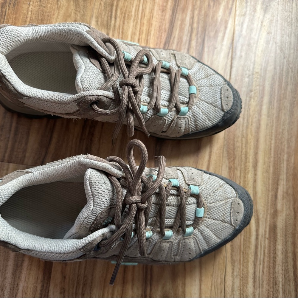 Columbia Beige and Light Green Hiking Shoes